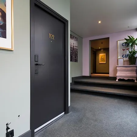 苏特尔酒店 4* 布雷达