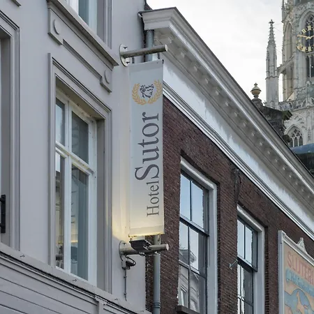 The Saints Sutor Otel