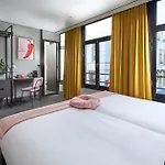 מלון Sutor Hotel 4*
