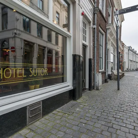 The Saints Sutor Otel Breda